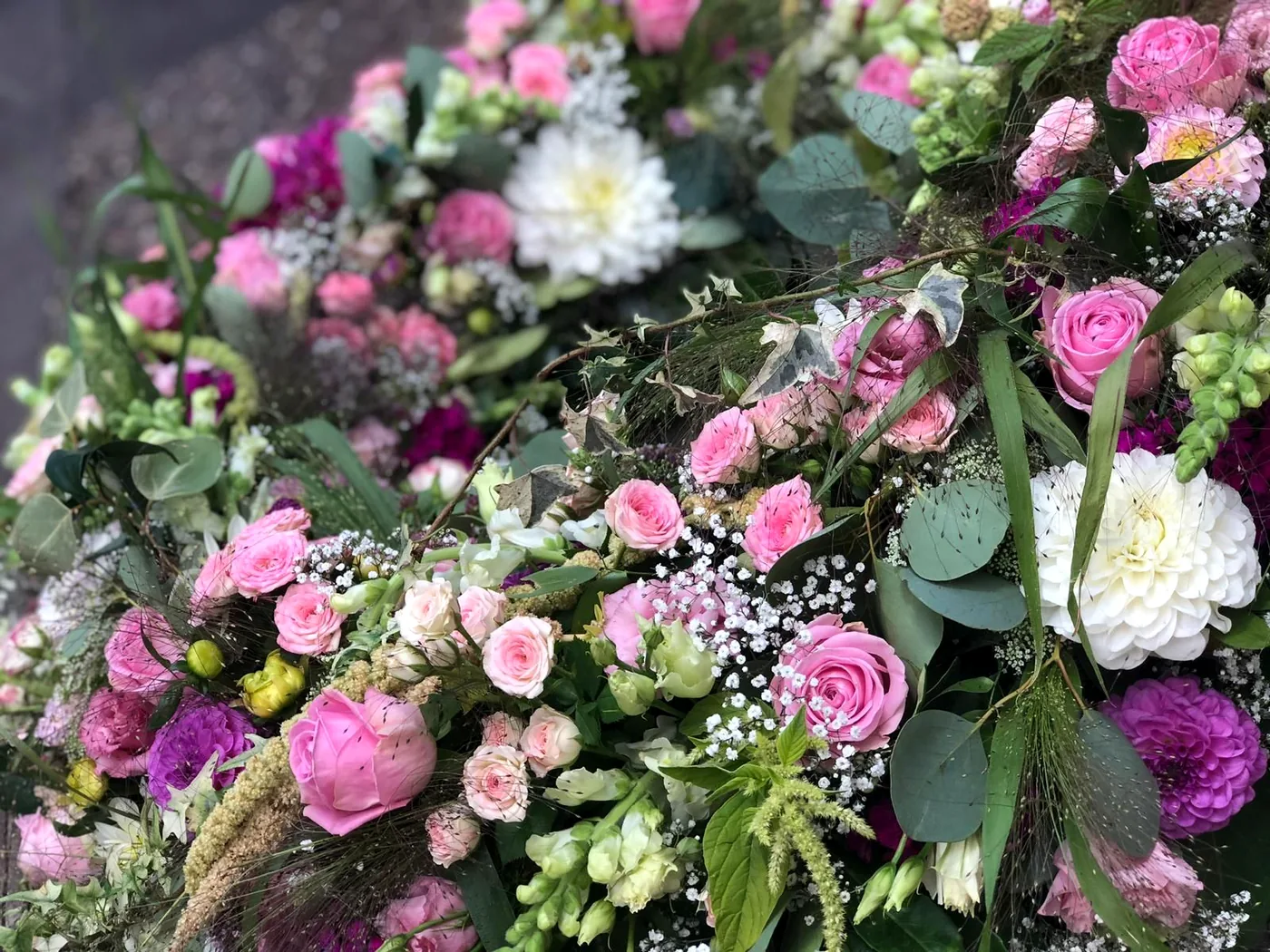 Florale Arbeit von Blumen Niebergall