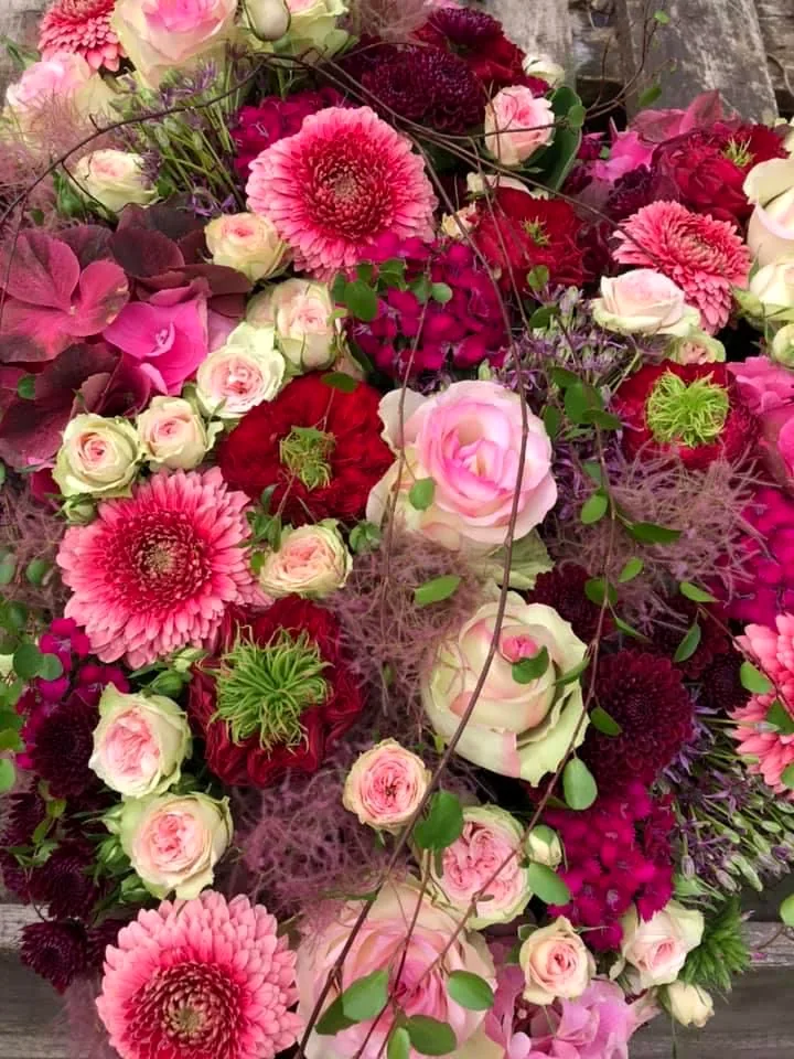 Florale Arbeit von Blumen Niebergall
