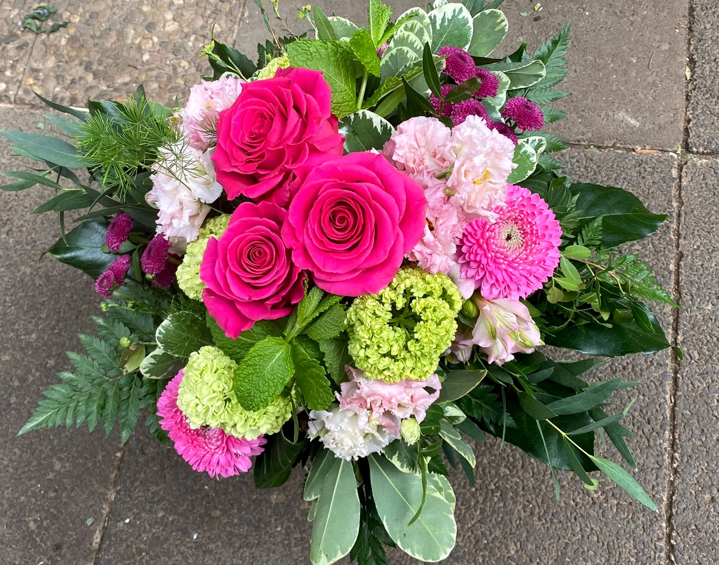 Florale Arbeit von Blumen Niebergall