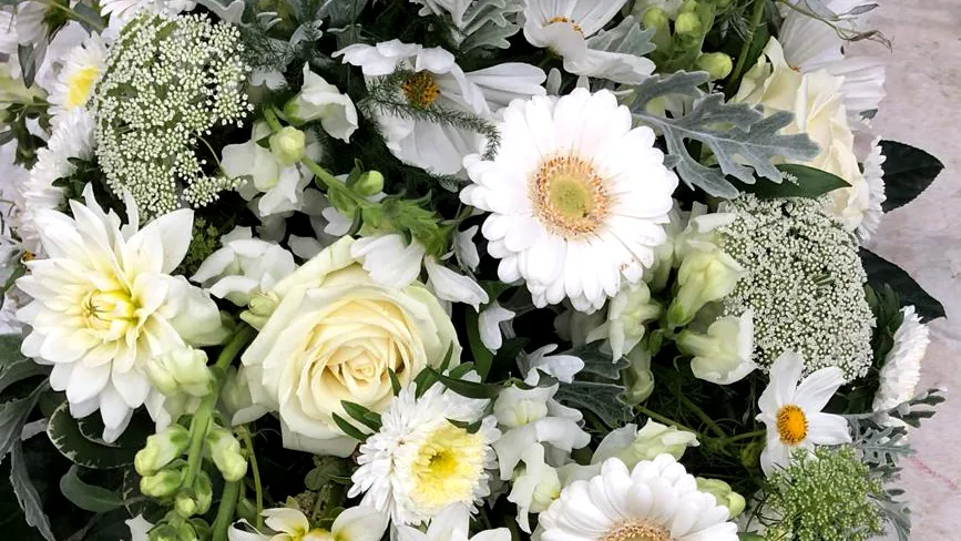 Floraler Hochzeitsschmuck